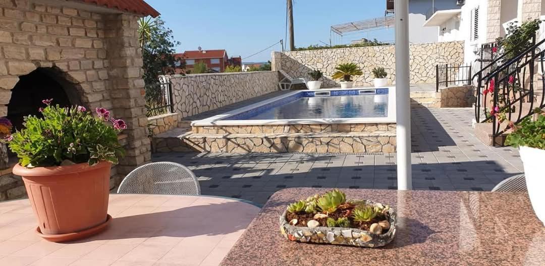 Apartments Slavica Τρογκίρ Εξωτερικό φωτογραφία